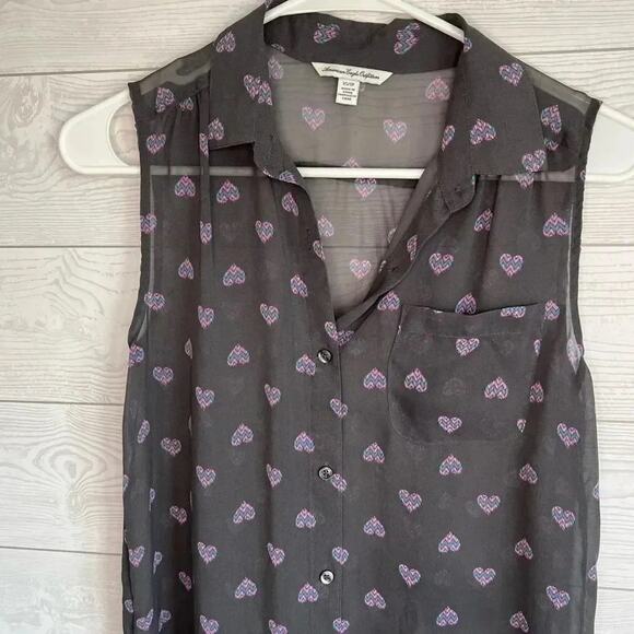 American Eagle Outfitters gray sheer button down sleeveless blouse  Size  XS - Picture 2 of 3